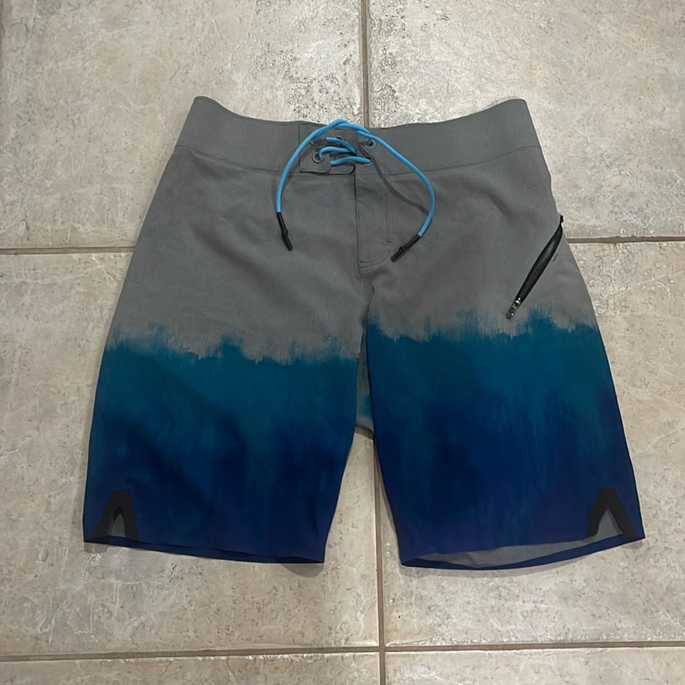 LULU Lemon Board Shorts 9” inseam